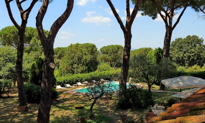 Zona III Marcigliana Villa | Villa rodeada de zonas verdes en la casa de campo típica romana