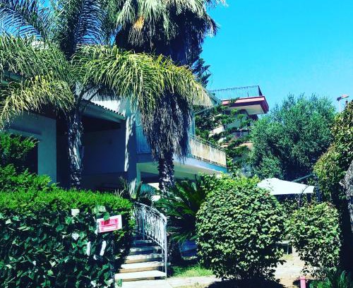 Brindisi Cama Y Desayuno | Villa Susanna B E B