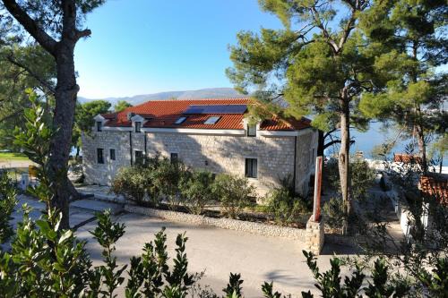 Arbanija Hotel | Villa Sveti Križ