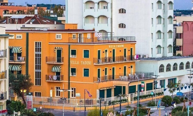 Misano Adriatico Hotel | Villa Tadini