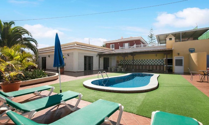 Icod de los Vinos Chalet De Esquí | Villa Tazana