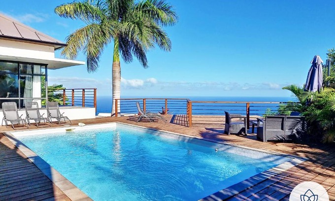 Le Portail Villa | Villa Thénor - Maison de 220 m2 avec piscine - Saint-Leu