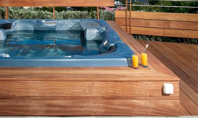 Orient Bay Casa | Villa The SALT Pool, Jacuzzi, Sea View