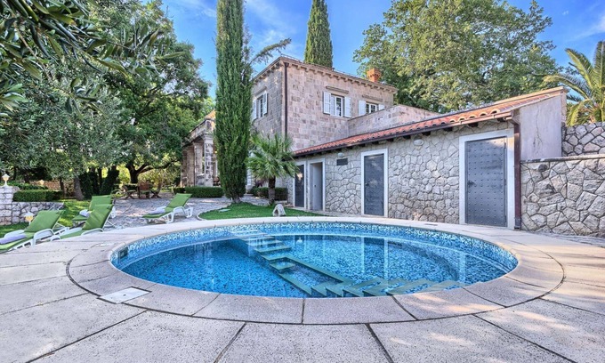 Cilipi Villa | Villa Theodora: villa del siglo XV con 4 dormitorios cerca de Dubrovnik