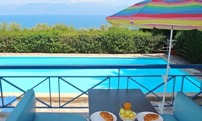 Messini Villa | Villa Theresa - con piscinas privadas. EOT con licencia. Kalamaki Villas