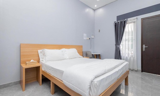 Java Hotel | Villa Three King FM Mitra RedDoorz