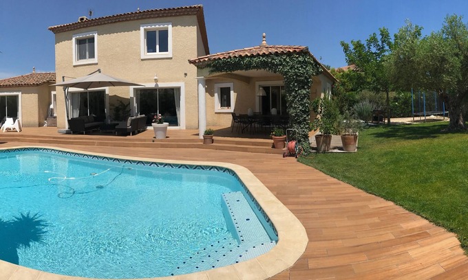 Saint-Jean-de-Vedas Casa | Villa Tout Confort au Calme Avec Piscine