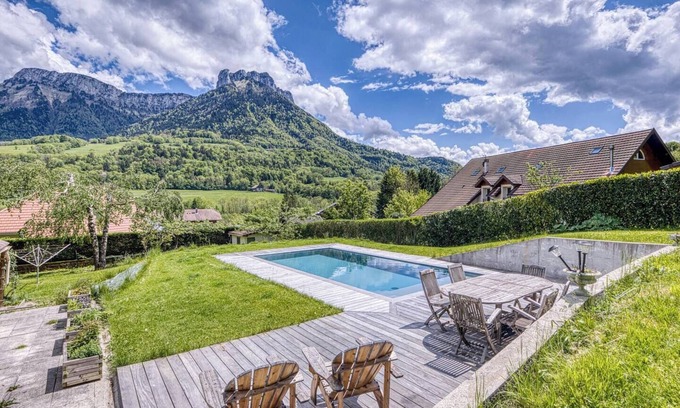 Alex Casa | Villa Touvières - Piscine et Panorama Montagnard