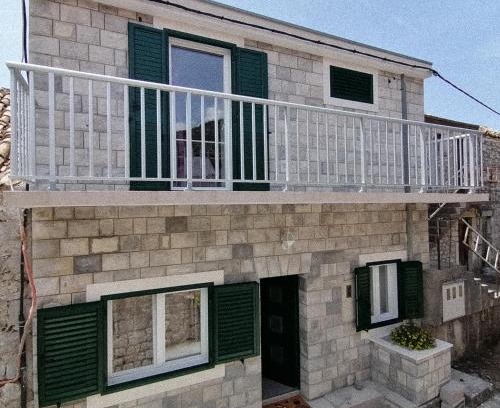 Kremena Apartamento | Villa Tri sulara
