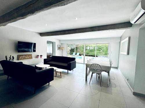 Le Cannet Villa | Villa Tropicannes Pool 5 bedrooms