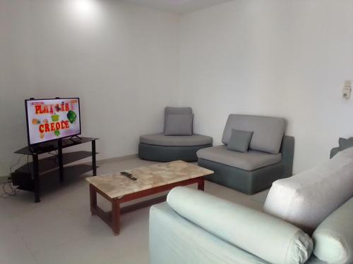 Analavory Apartamento | Villa Tsirambesy