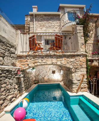 Cove Donja Krusica (Donje selo) Villa | Villa Tudor