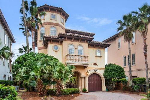 St. Tropez Casa | Villa Tuscana