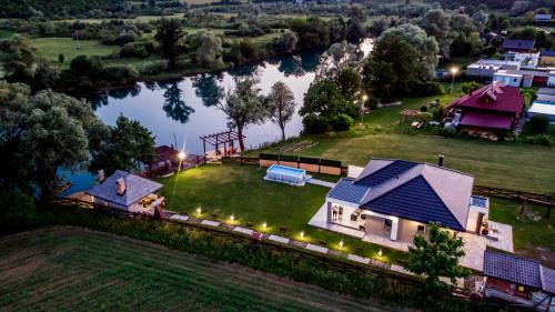 Bihac Villa | Villa Una Navis