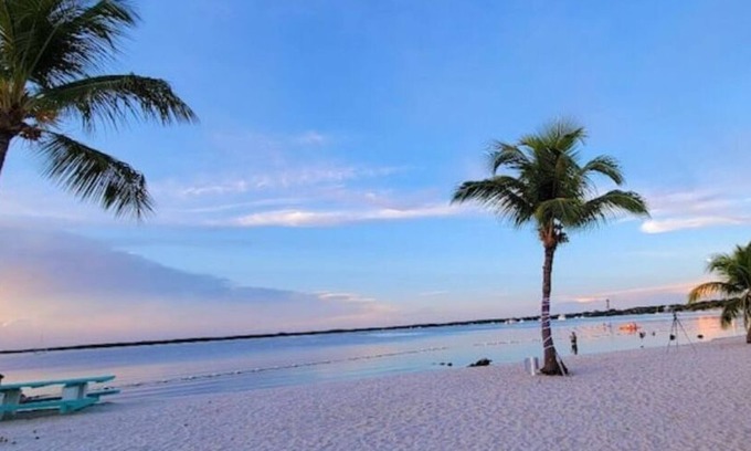 Key Largo Village Casa | "Villa Valentina" offers you a private tropical beach within our community
