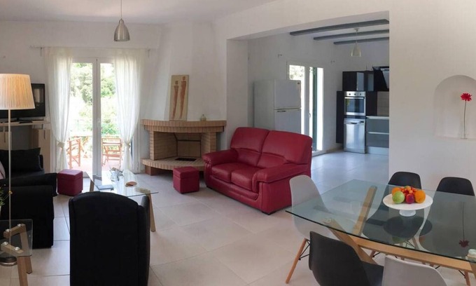 Dhrakata Villa | Villa Verde in Divarata