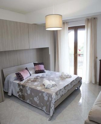 Naples Villa | VILLA VESUVIO