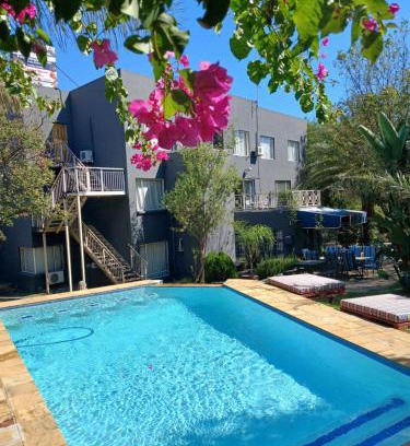 Greater Johannesburg Metropolitan Area Hotel | Villa Via Hotel Midrand