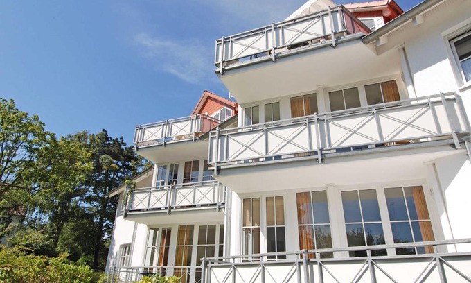 Lauterbach Villa | Villa Vilmblick - Wohnung 07 mit Terrasse und Boddenblick