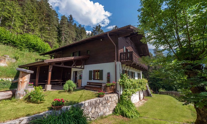 Vandoies Casa | Villa Vintila with whirlpool & sauna - in a quiet, idyllic location