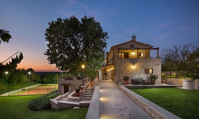 Kapelica Villa | Villa Vlastelini I near Labin with large garden for families
