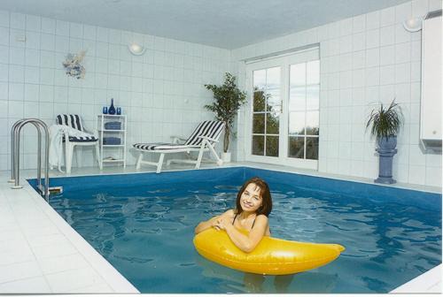 Sierksdorf Apartamento | Villa Vogelsang VO, Schwimmbad, Sauna