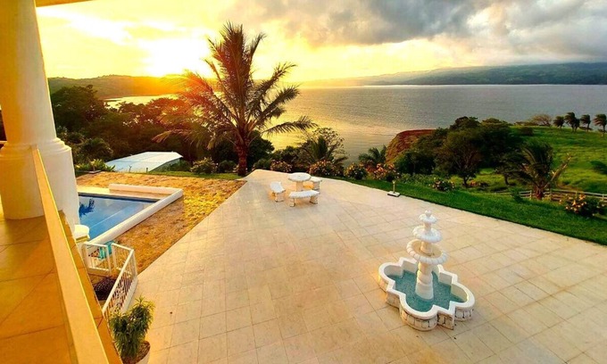 Cantón de Tilarán Villa | Villa Wisdom 4-Bed Villa
