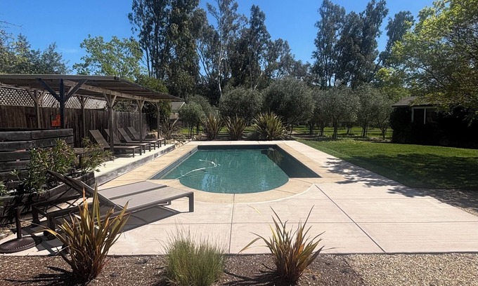 Sonoma Villa | Villa con 4BR / 3BA, piscina, casa de huéspedes y bicicletas en zona privilegiada