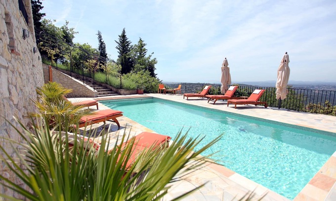 Saint-Jeannet Villa | Villa con excepcionales vistas al mar.
