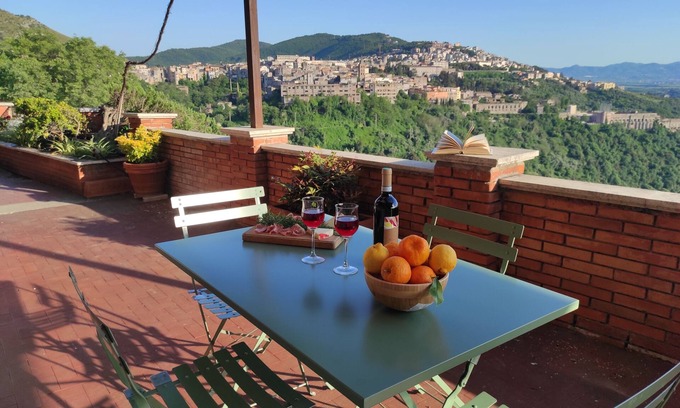 Tivoli Villa | Villa with breathtaking views - 2km from Tivoli