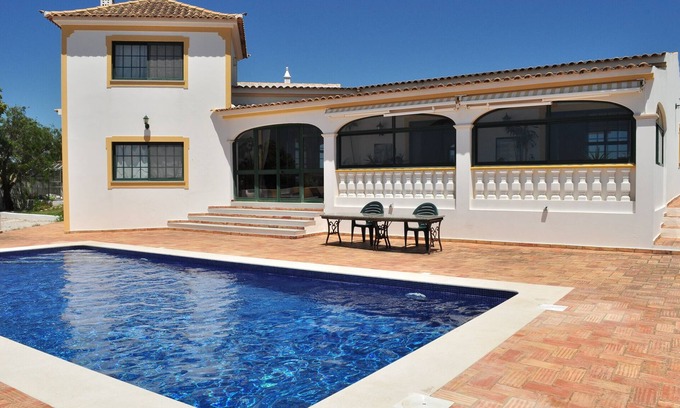 Sao Bras de Alportel Villa | Villa con impresionantes vistas sobre el mar y el valle de Faro.