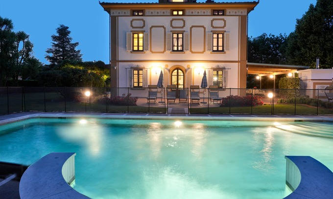 Orentano Villa | Villa con servicios de conserjería, piscina privada y climatizada y actividades gourmet.