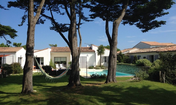 Sainte-Marie-de-Re Casa | Villa con piscina climatizada, Sainte Marie de Ré, a 30 metros de la playa
