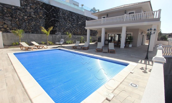 Costa Adeje Villa | Villa con gran terraza y piscina, con vistas al Atlántico "Costa Adeje"