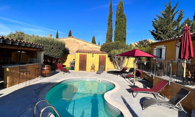 Castillon-du-Gard Casa | Vrbo Property