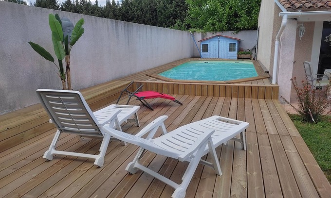 Rochefort-du-Gard Casa | Villa with pool