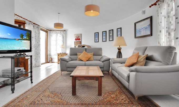 Parque Holandes Villa | Villa con piscina con vistas al Océano Atlántico y al Parque Holandes.