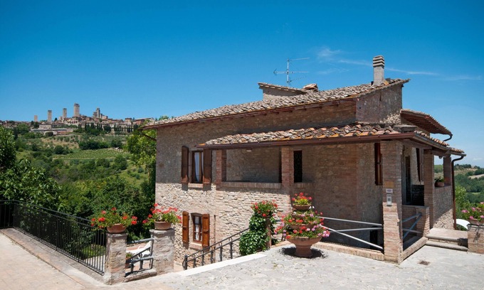 San Gimignano Villa | Villa Toscana, 4 habitaciones cada una con baño, vista impresionante, piscina privada