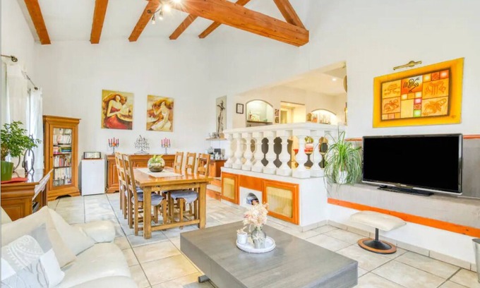 Greolieres Villa | Villa con piscina y chimenea cerca de mar y montaña.
