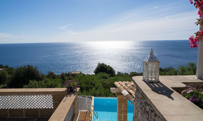 Corsano Villa | Puglia salento Salento construcción con vista al mar rodeada de olivos centenarios