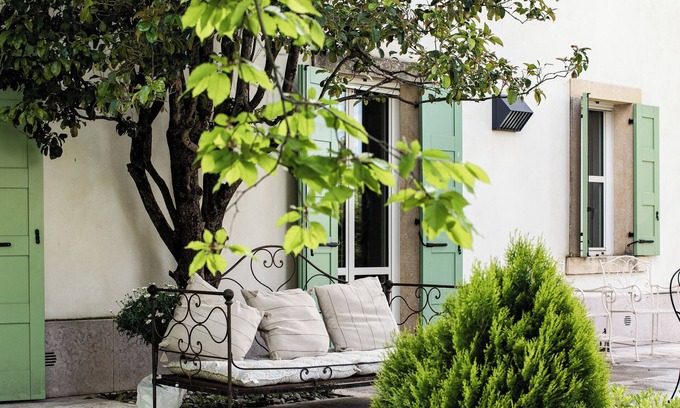 Sona Casa | Villa with pool between Verona and Lake Garda in an old country court