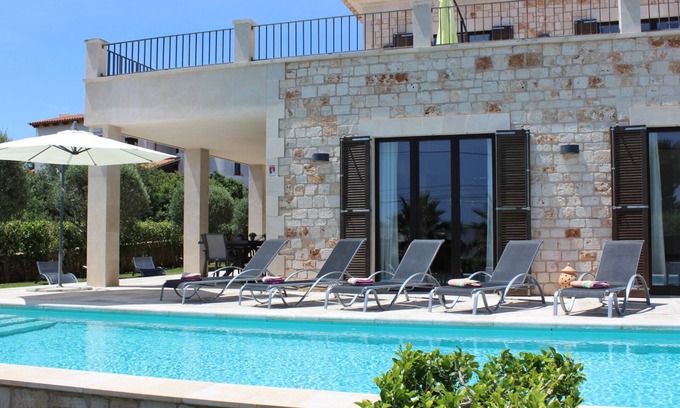 Cala Llombards Casa | Cala Llombards: nueva villa con piscina y vistas al mar - 200 ma la playa