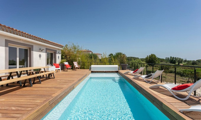 Beziers Villa | villa con piscina frente al campo de golf de Saint Thomas