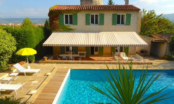 Le Beausset Villa | Villa con piscina de 8 a 10 cerca del mar.