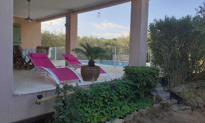 Caremeau Villa | Villa con piscina Ubicado en un tranquilo OLIVERAIE