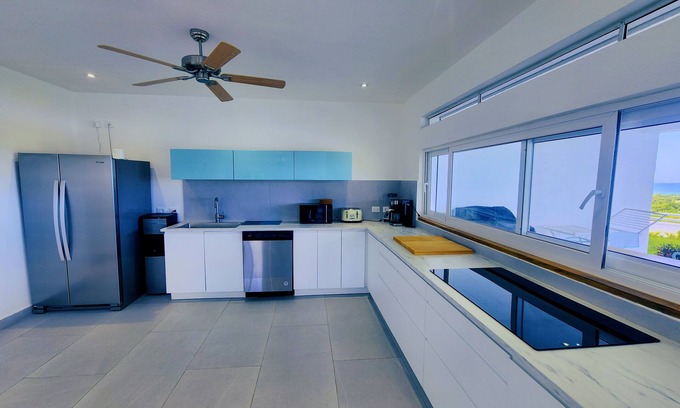 Las Terrenas Villa | Villa with pool. Sea view. 4 bedrooms, kitchen. Las Terrenas over playa bonita.