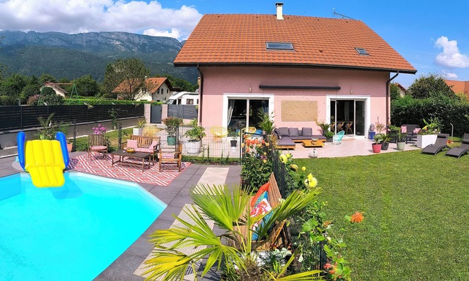 Doussard Villa | Villa with pool sleeps 14