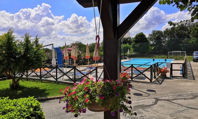 Tavullia Villa | Chalet independiente con piscina privada en las verdes colinas de las Marcas