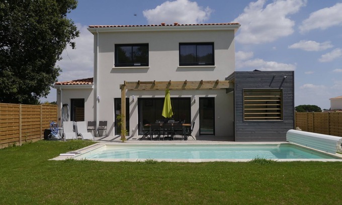 Saint-Augustin Casa | Nuevo listado: villa de lujo con piscina y jacuzzi en una residencia con tenis