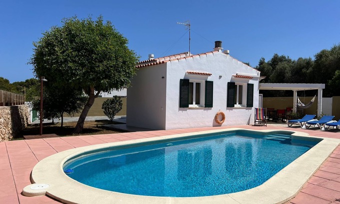 Cala'n Bosch Villa | Villa con piscina privada a 300 metros de la playa en una zona muy tranquila.